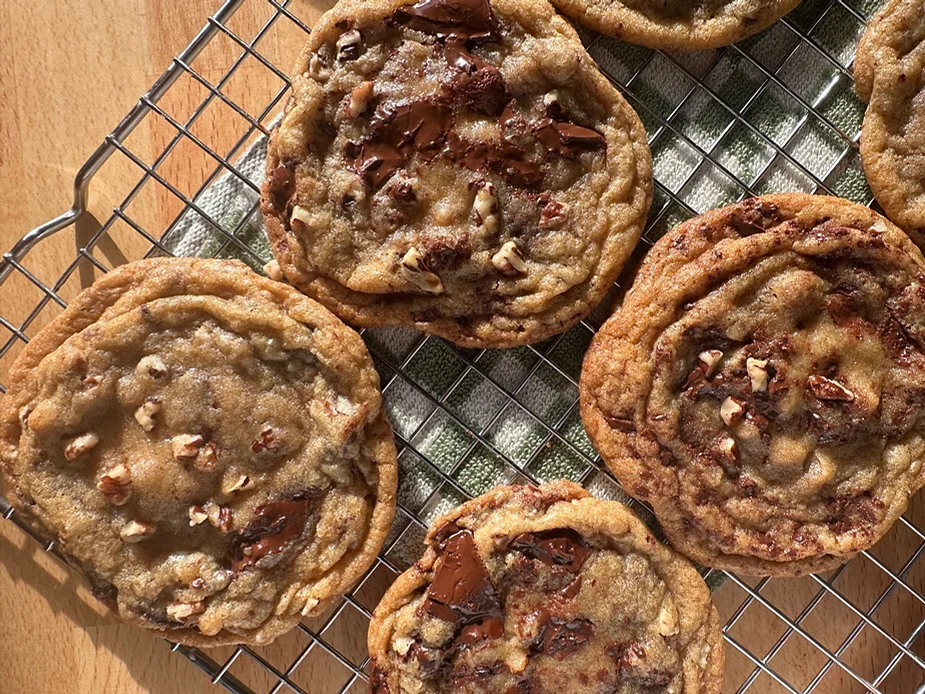 Dark Chocolate Chunk Pecan Cookies