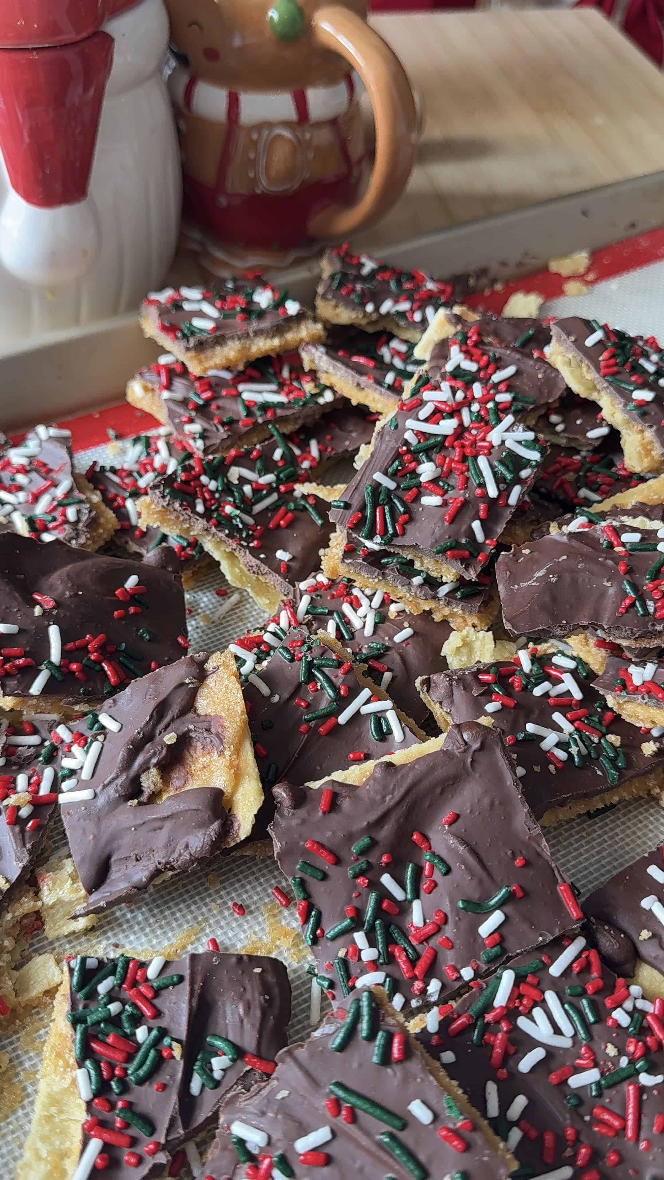 Easy Christmas Crack Recipe (with VIDEO)