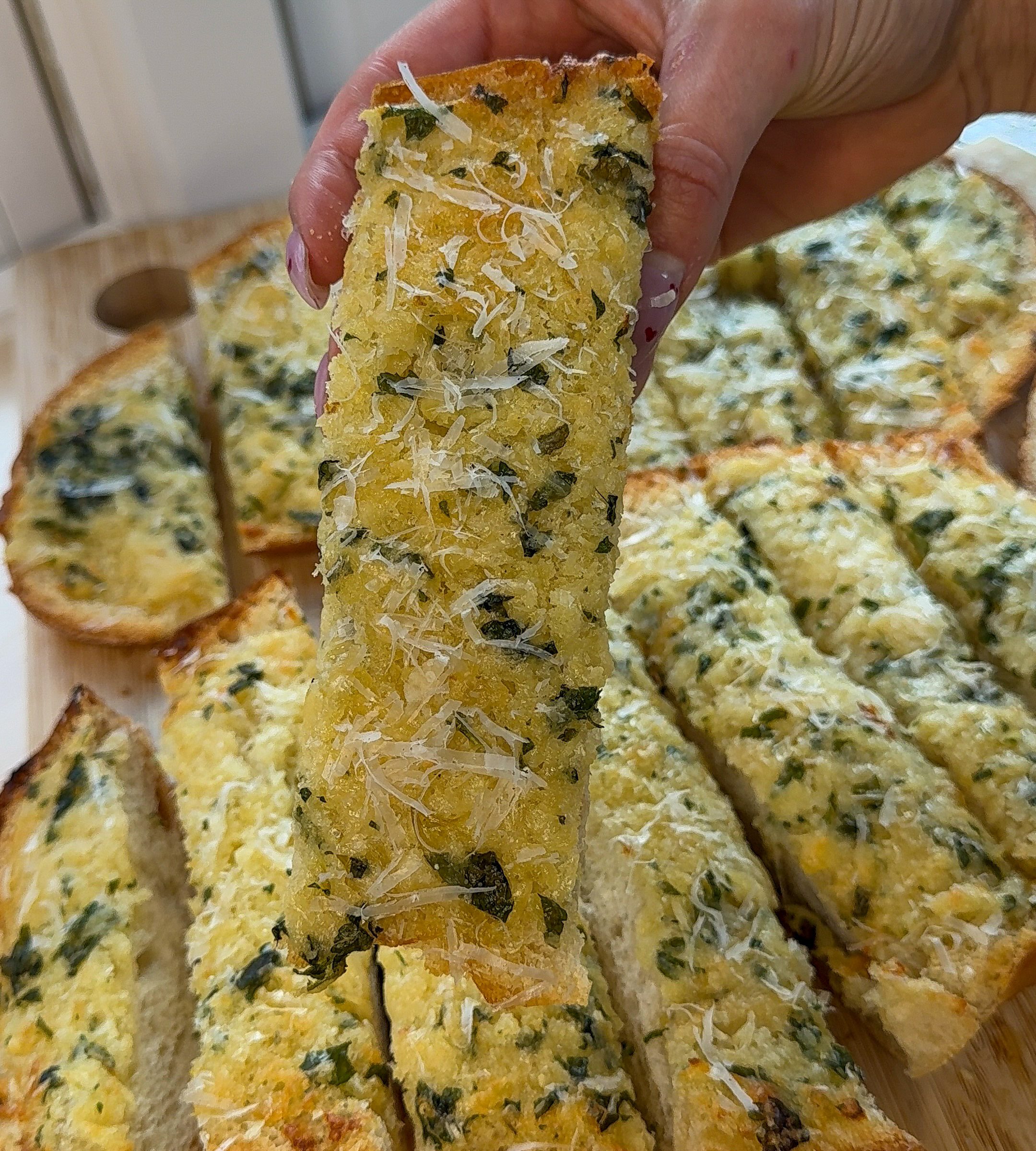 The Best Ever Roasted Garlic Bread