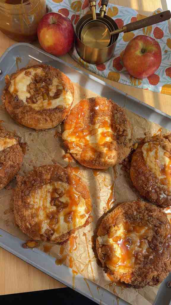 Salted Caramel Apple Crumble Buns – Fluffy Bakery-Style Buns with Custard & Apple Pie Filling