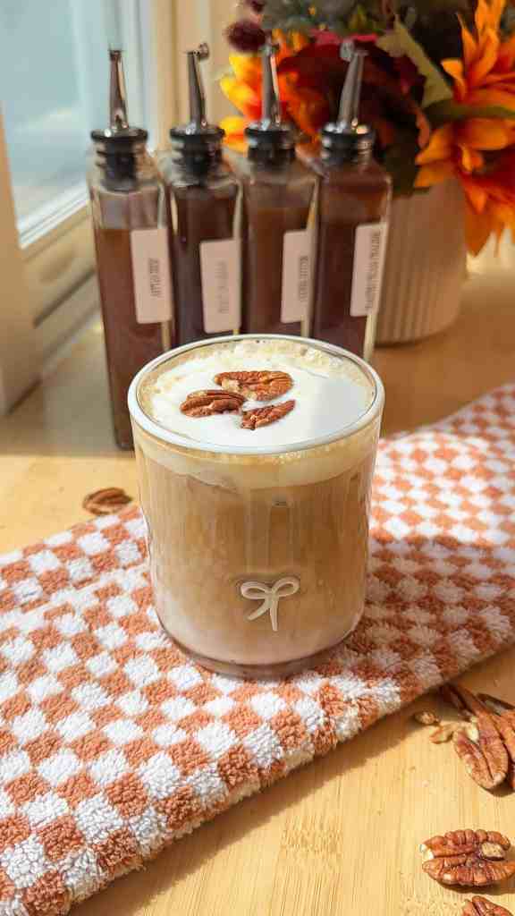toasted pecan praline latte