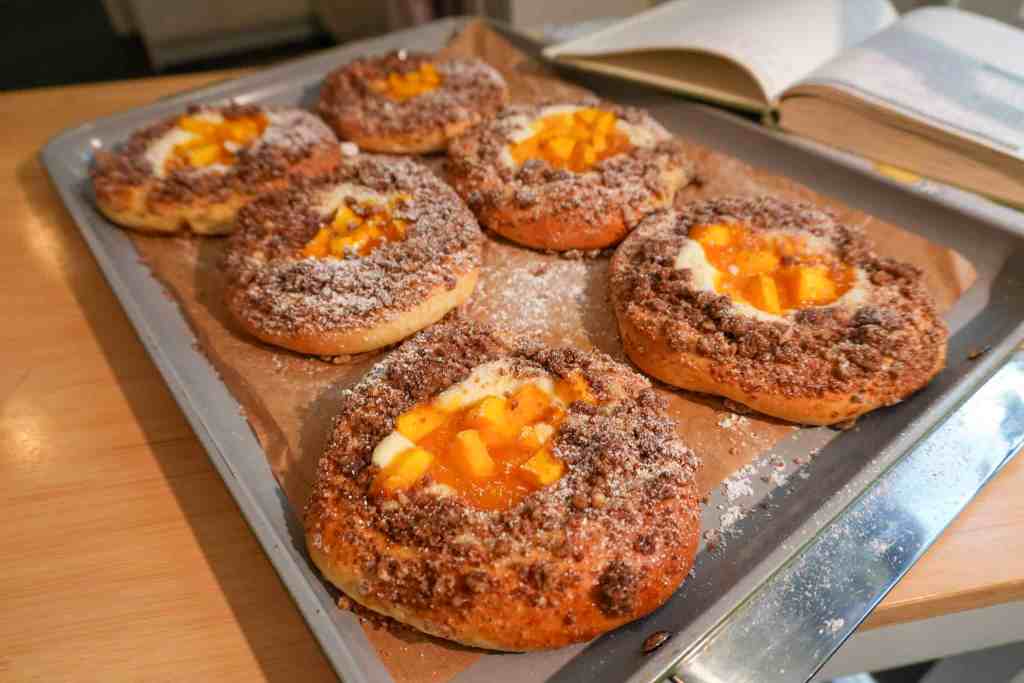 The Best Fluffy Mango Custard Crumble Buns