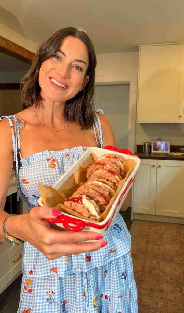 Strawberry Cheesecake Oatmeal Cream Pies