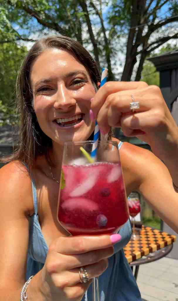 Blueberry Hugo Spritz: The Perfect Light and Refreshing Summer Cocktail