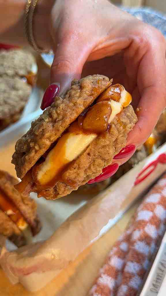 Easy Salted Caramel Apple Oatmeal Cream Pies with Cream Cheese Frosting