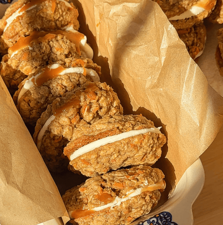 Carrot Cake Oatmeal Cream Pies