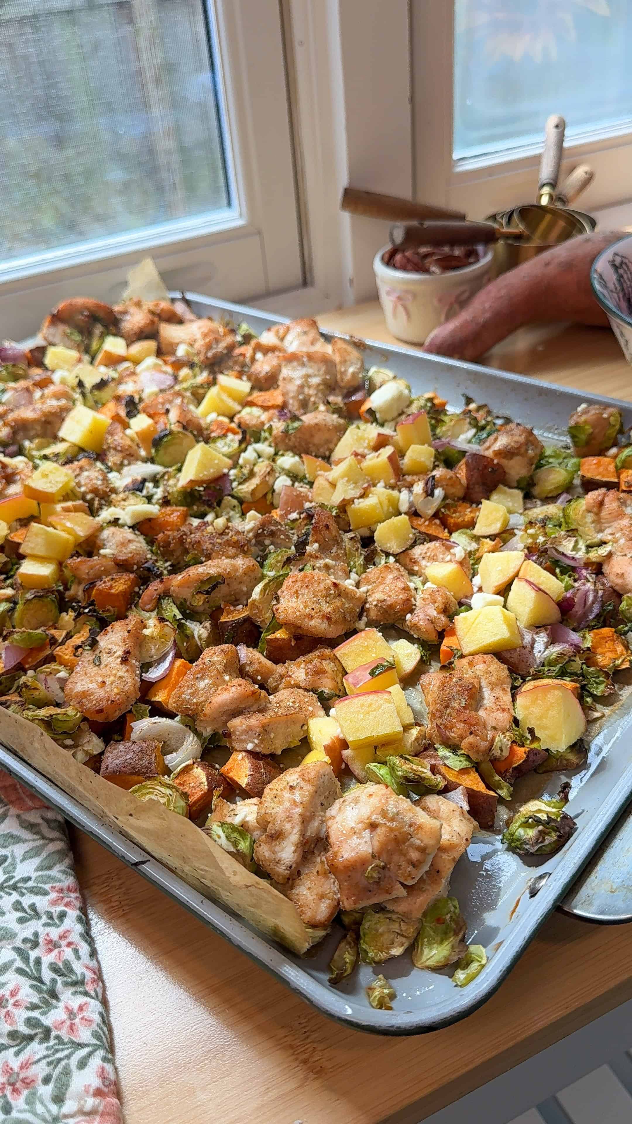 Easy Fall Harvest Sheet Pan Chicken Bake