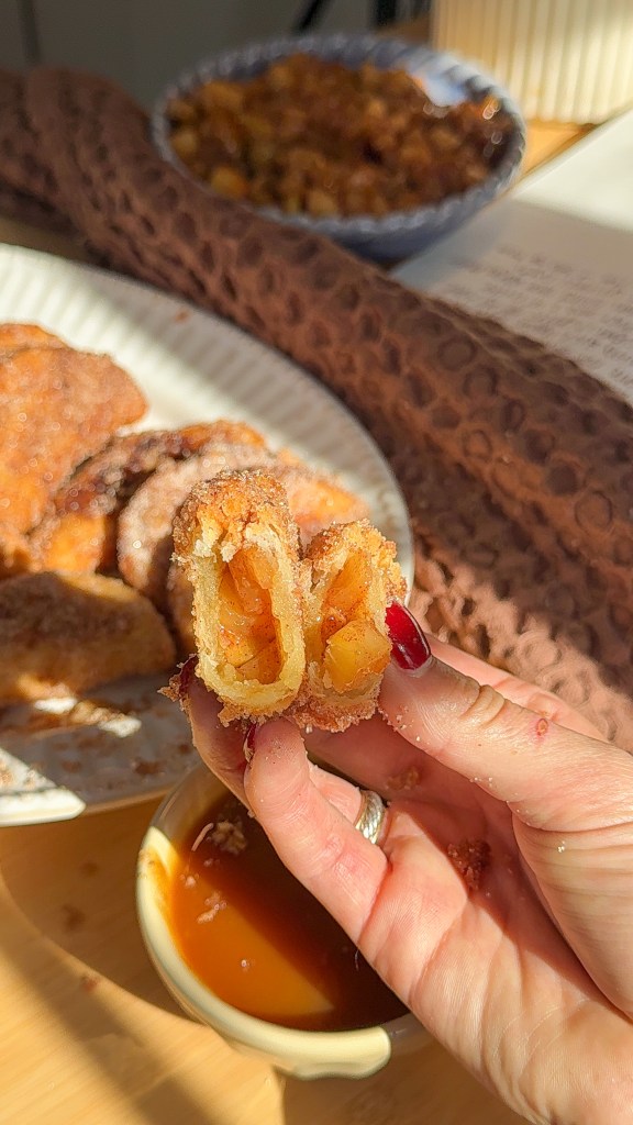Deep Frying Hand Fried Apple Hand Pies with Cinnamon Sugar and Salted Caramel - Munchies ...